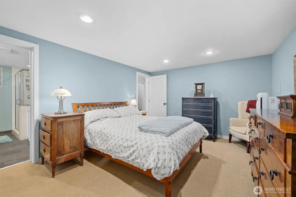 3309 W Thurman Street Seattle WA 98199