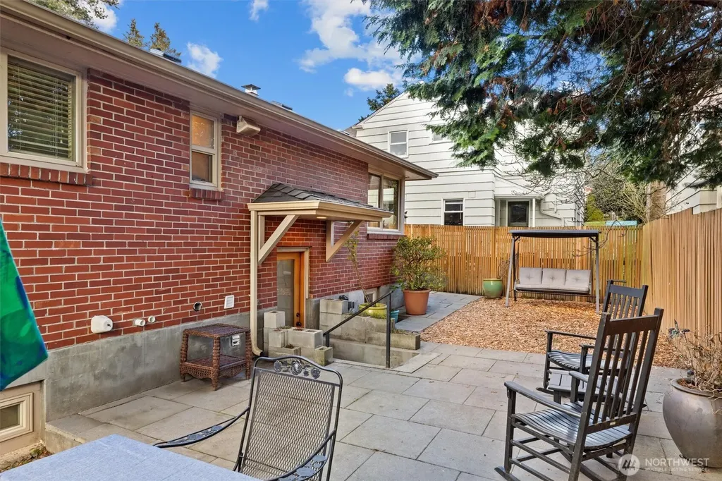3309 W Thurman Street Seattle WA 98199