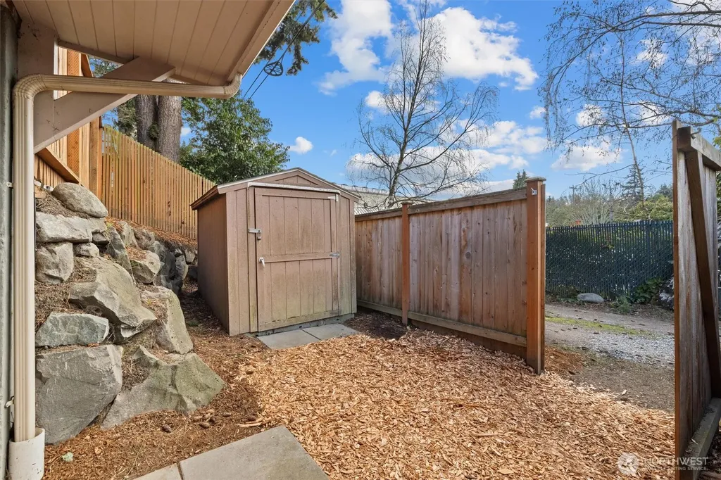 3309 W Thurman Street Seattle WA 98199