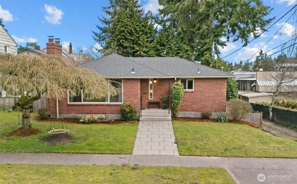 3309 W Thurman Street Seattle WA 98199