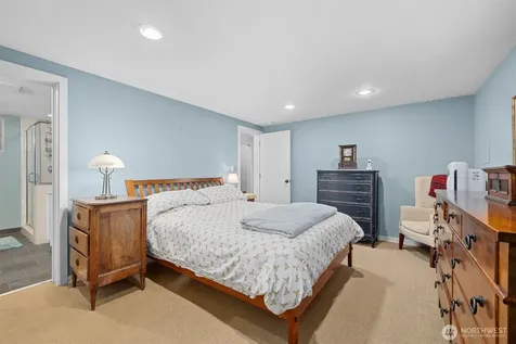 3309 W Thurman Street Seattle WA 98199