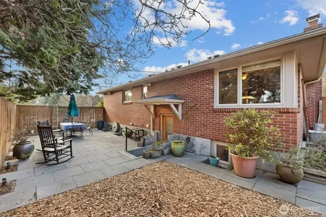 3309 W Thurman Street Seattle WA 98199