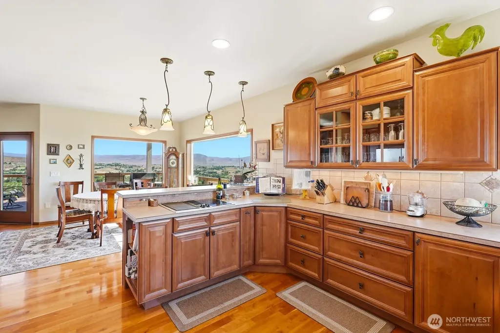 332 Marisa Hill Drive Selah WA 98942