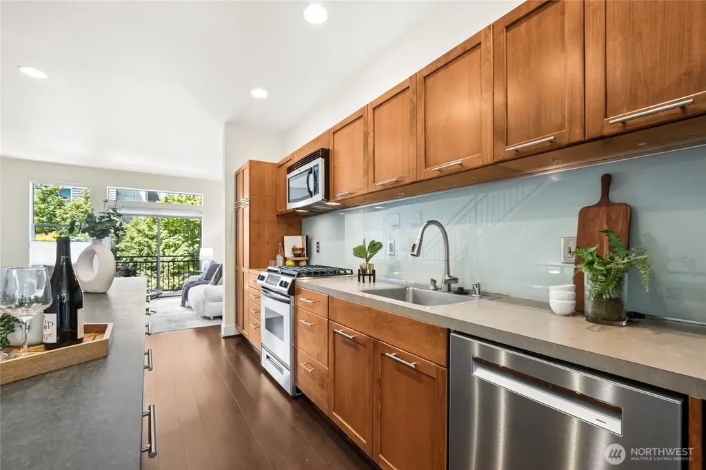 2804 S Columbian Way Seattle WA 98108