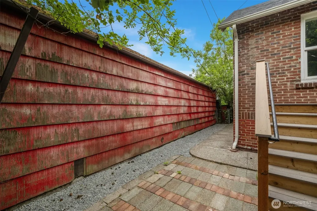 5612 Delridge Way SW Seattle WA 98106