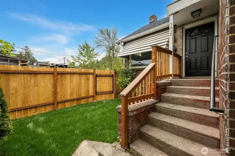 5612 Delridge Way SW Seattle WA 98106