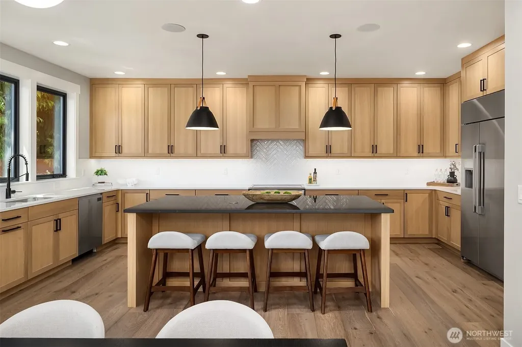 7321 48th Avenue NE Seattle WA 98115