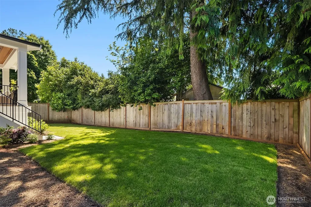 7321 48th Avenue NE Seattle WA 98115