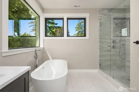 7321 48th Avenue NE Seattle WA 98115