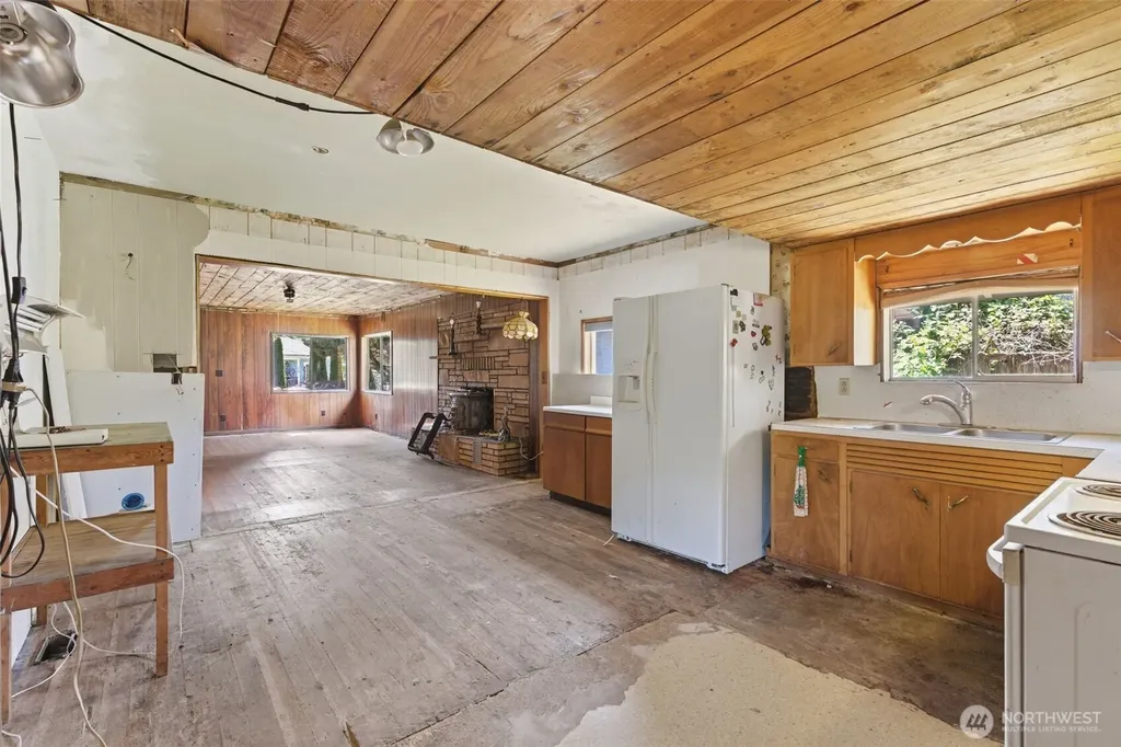 305 N Nenant Street Bucoda WA 98530
