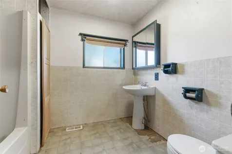 305 N Nenant Street Bucoda WA 98530