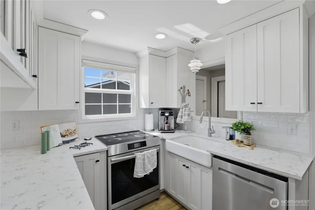 7110 Vandermark Road E Bonney Lake WA 98391