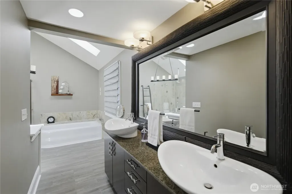 7110 Vandermark Road E Bonney Lake WA 98391