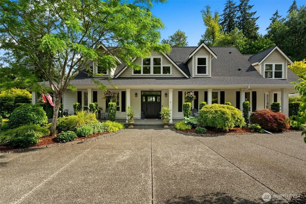 10114 Crescent Valley Drive Gig Harbor WA 98332
