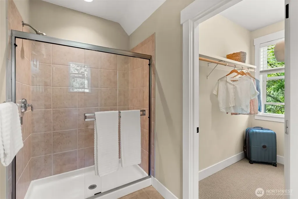 10114 Crescent Valley Drive Gig Harbor WA 98332