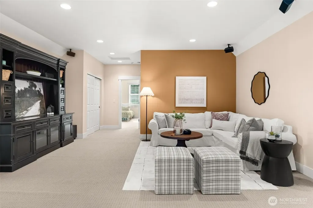 10114 Crescent Valley Drive Gig Harbor WA 98332