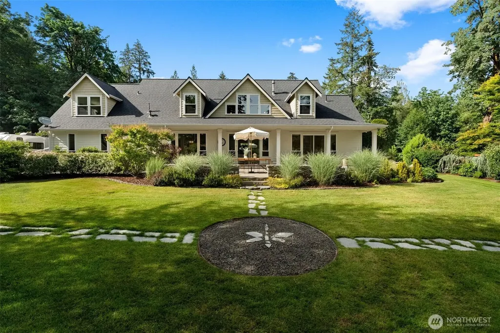 10114 Crescent Valley Drive Gig Harbor WA 98332