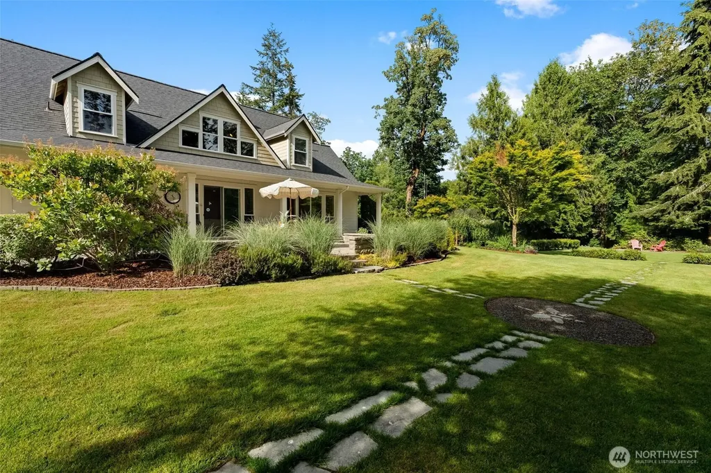 10114 Crescent Valley Drive Gig Harbor WA 98332