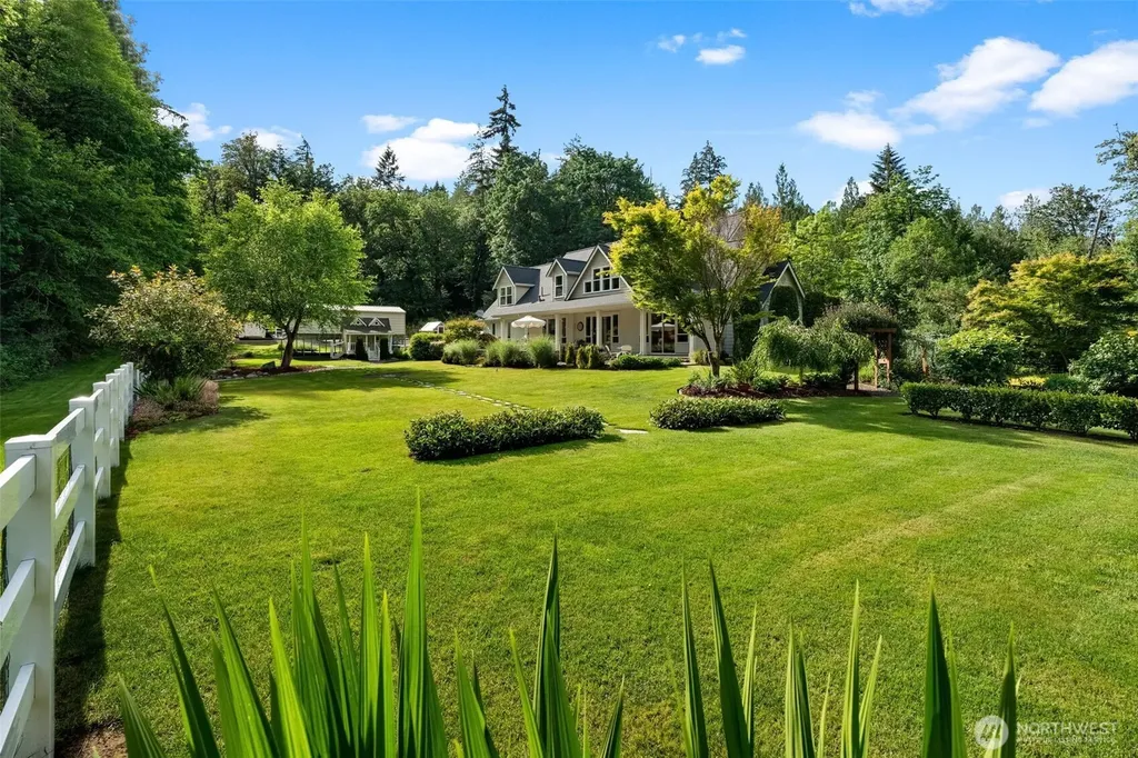 10114 Crescent Valley Drive Gig Harbor WA 98332