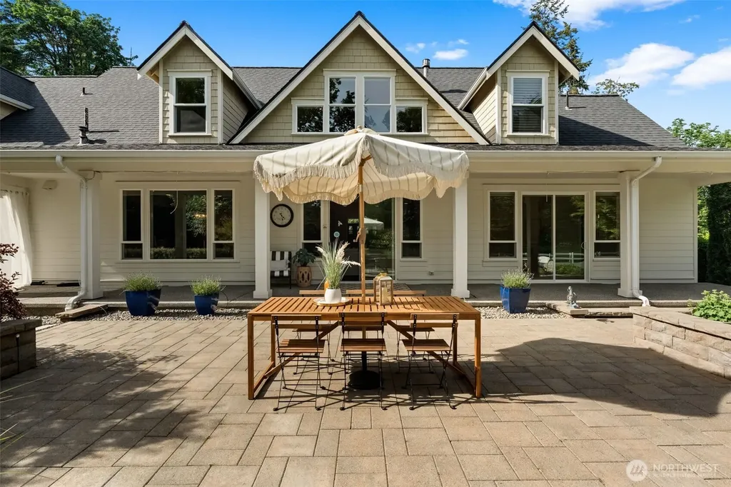 10114 Crescent Valley Drive Gig Harbor WA 98332