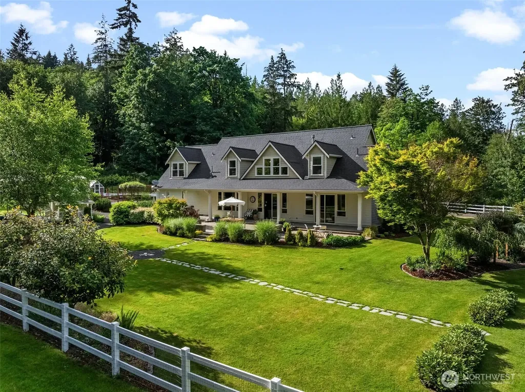 10114 Crescent Valley Drive Gig Harbor WA 98332