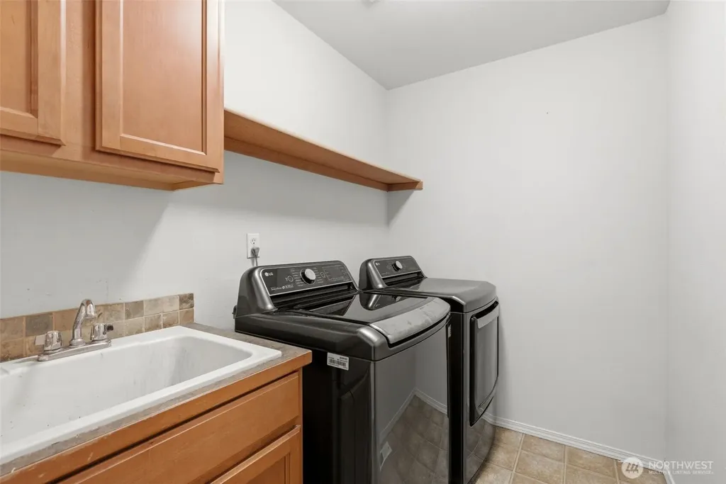 18205 113th Avenue E Puyallup WA 98374