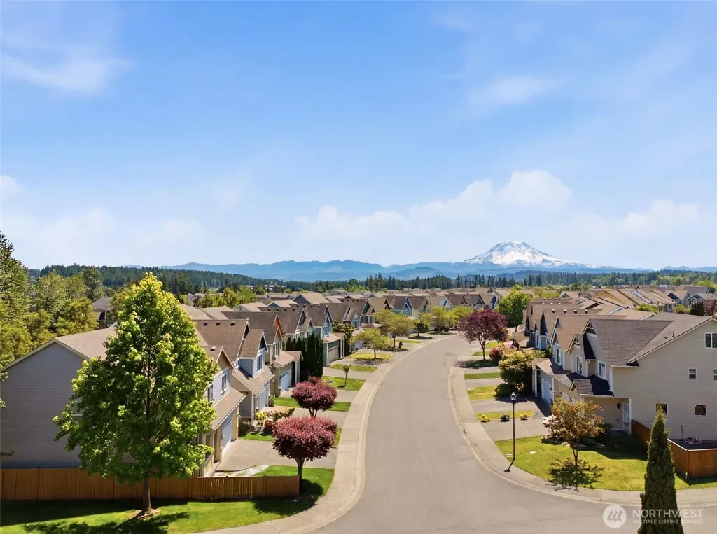18205 113th Avenue E Puyallup WA 98374