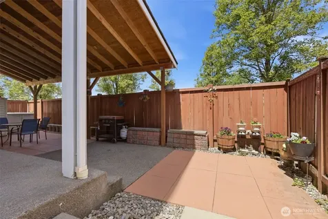 18205 113th Avenue E Puyallup WA 98374