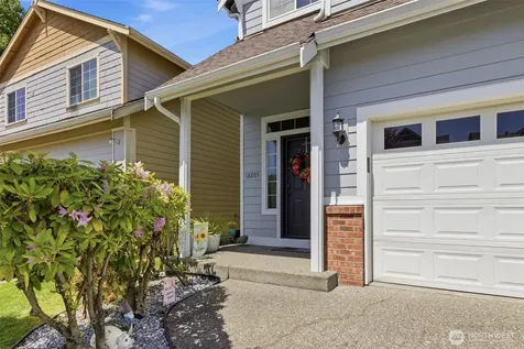 18205 113th Avenue E Puyallup WA 98374