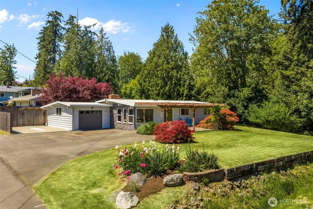 8989 NE Nevada Street Bremerton WA 98311