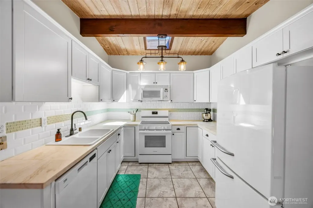 8989 NE Nevada Street Bremerton WA 98311
