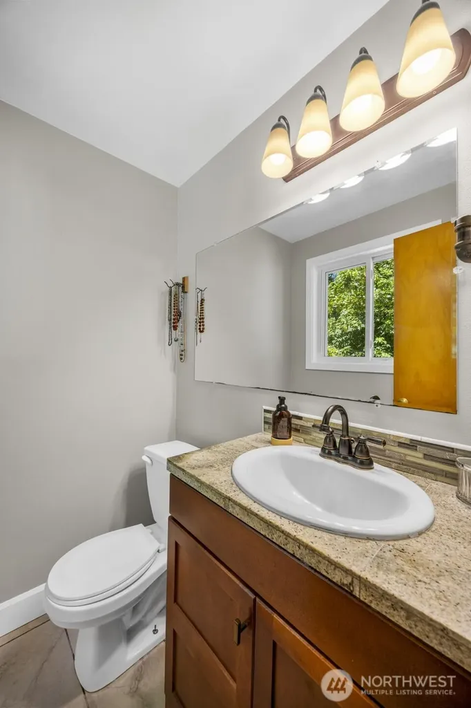 8989 NE Nevada Street Bremerton WA 98311