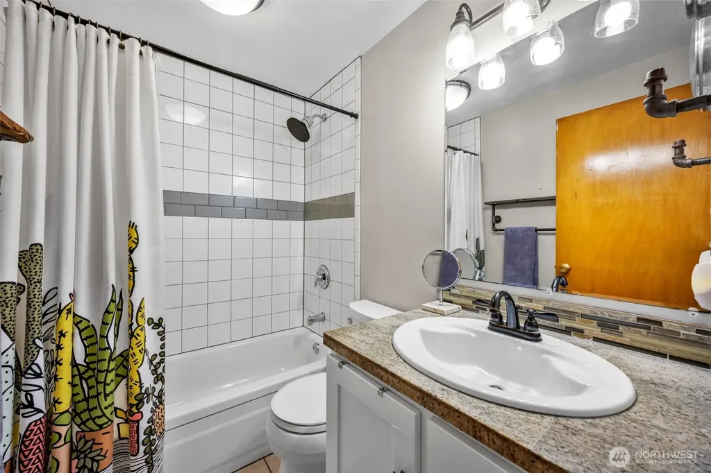 8989 NE Nevada Street Bremerton WA 98311