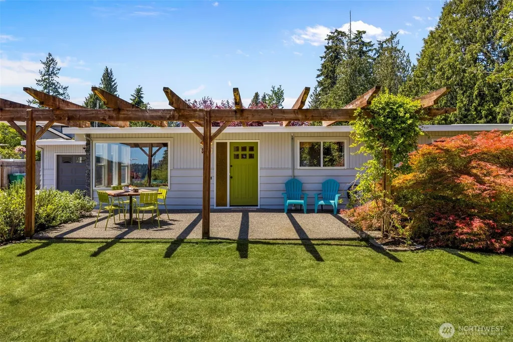 8989 NE Nevada Street Bremerton WA 98311