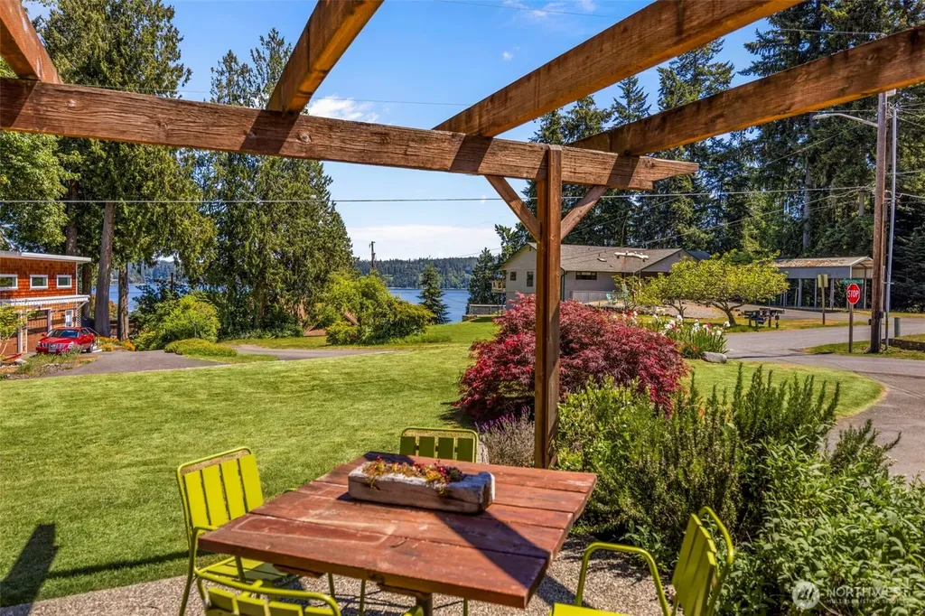8989 NE Nevada Street Bremerton WA 98311