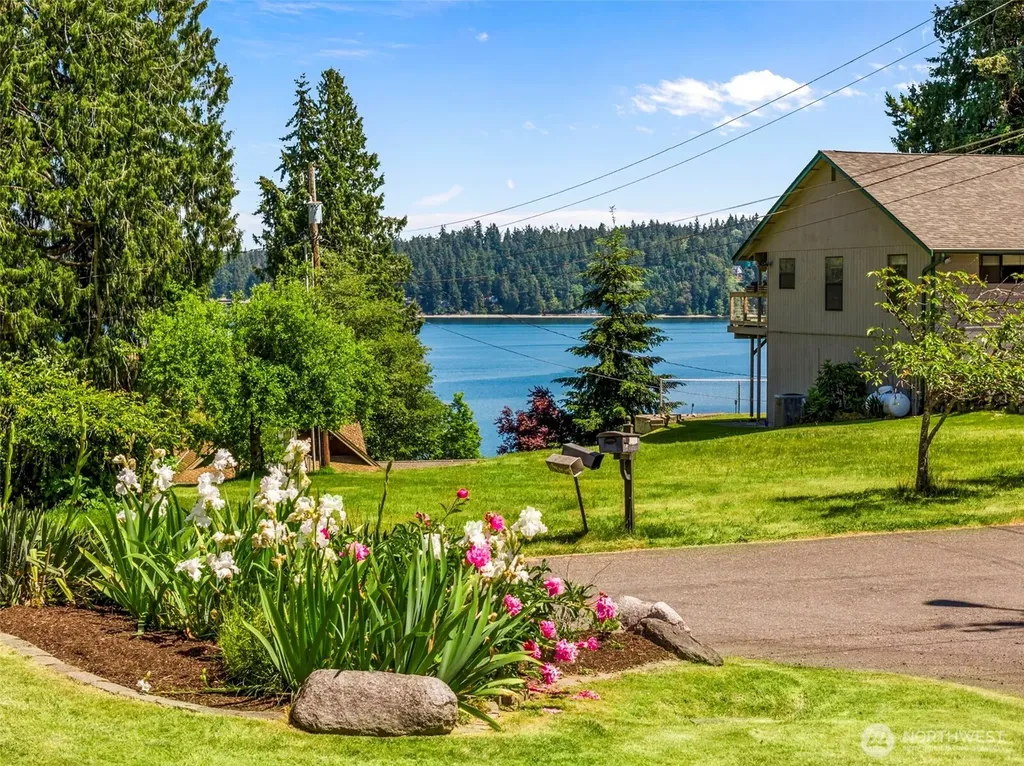 8989 NE Nevada Street Bremerton WA 98311