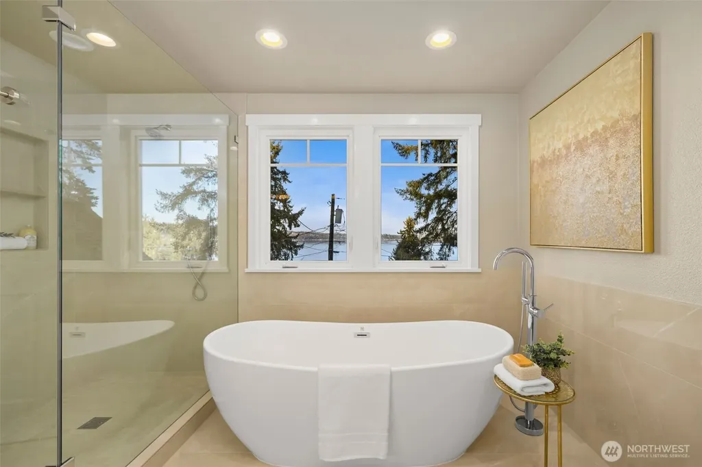 18021 SE 40th Place Bellevue WA 98008