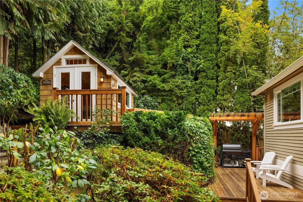 18021 SE 40th Place Bellevue WA 98008