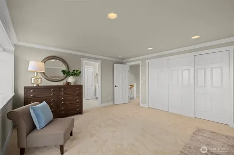 18021 SE 40th Place Bellevue WA 98008