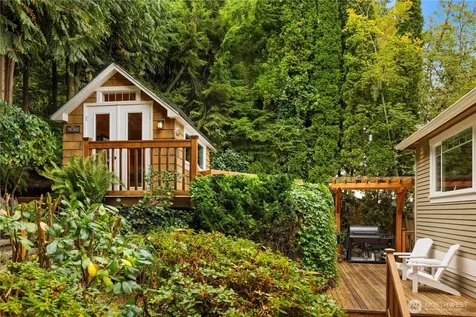 18021 SE 40th Place Bellevue WA 98008