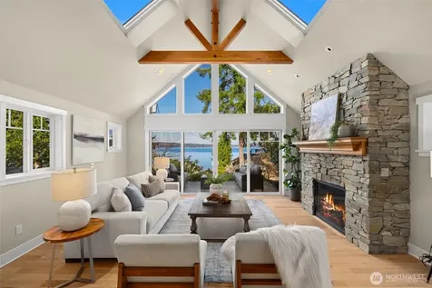 18021 SE 40th Place Bellevue WA 98008