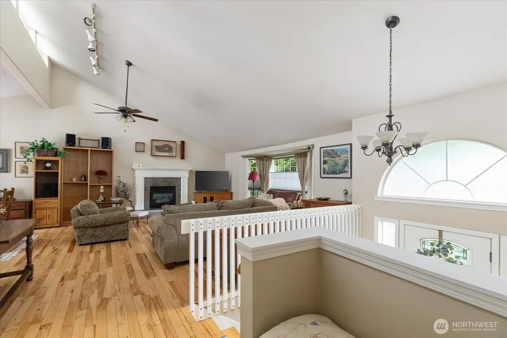 2415 E Cedar Hills Drive Mount Vernon WA 98274