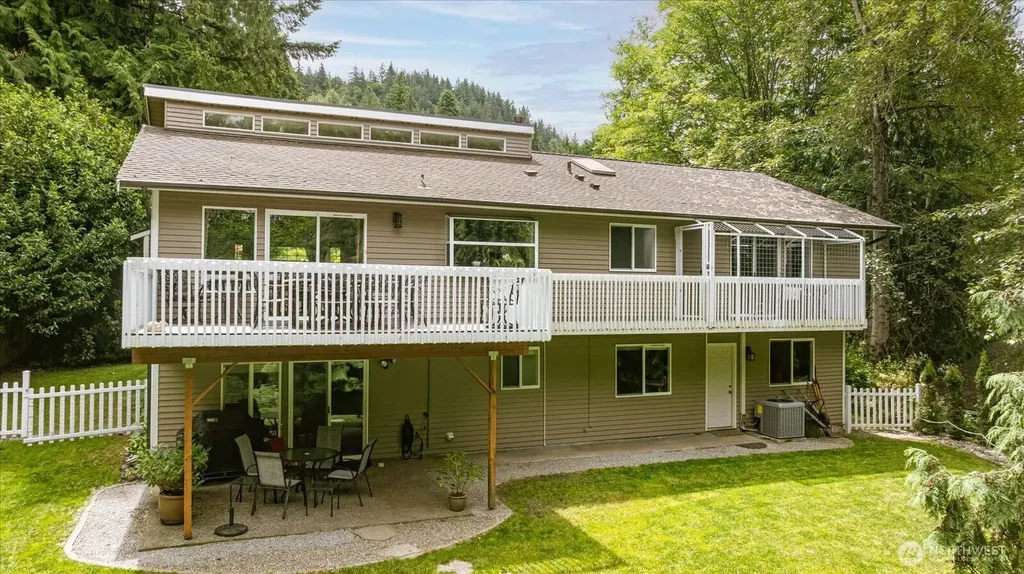 2415 E Cedar Hills Drive Mount Vernon WA 98274