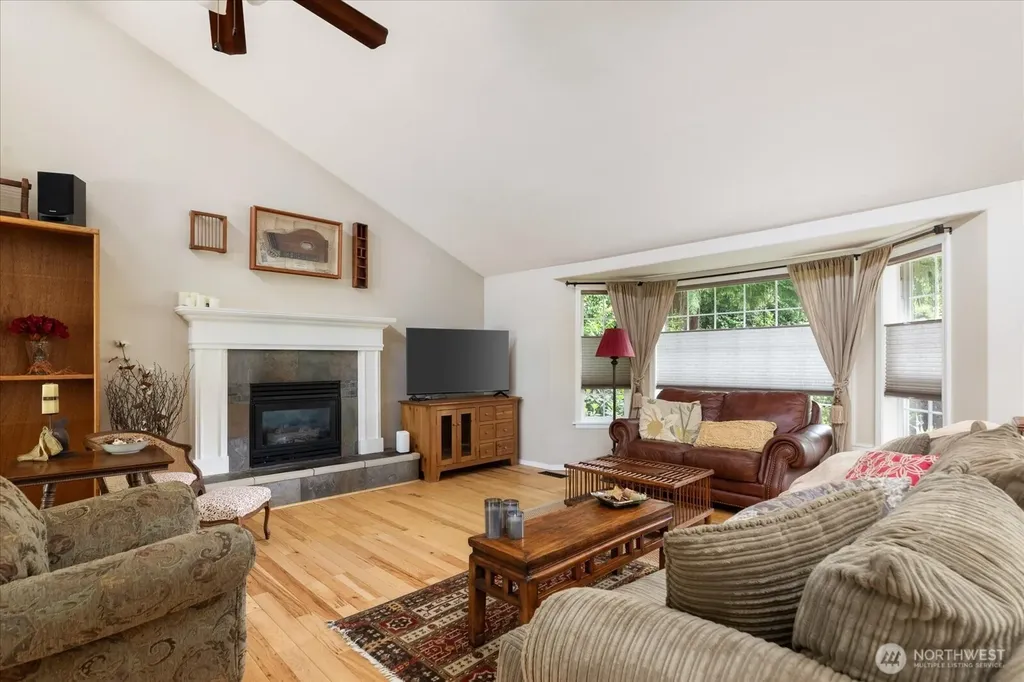 2415 E Cedar Hills Drive Mount Vernon WA 98274