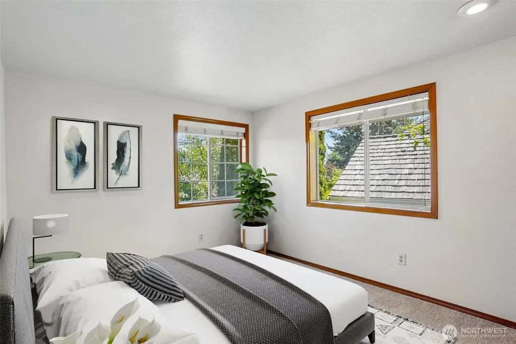 32745 47th Avenue SW Federal Way WA 98023