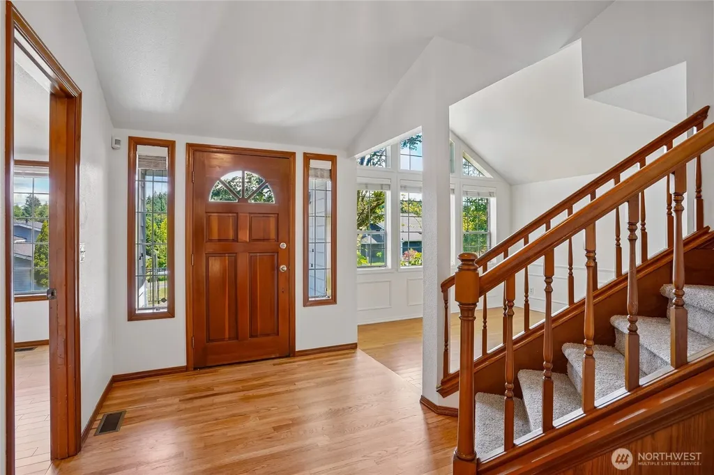 32745 47th Avenue SW Federal Way WA 98023