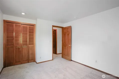 32745 47th Avenue SW Federal Way WA 98023