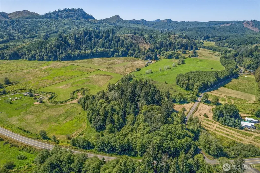 1929 W State Route 4 Skamokawa WA 98647