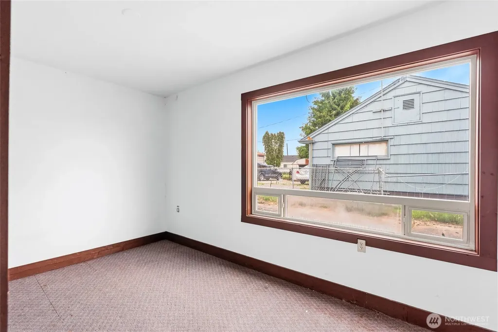 529 Shattuck Avenue S Renton WA 98057