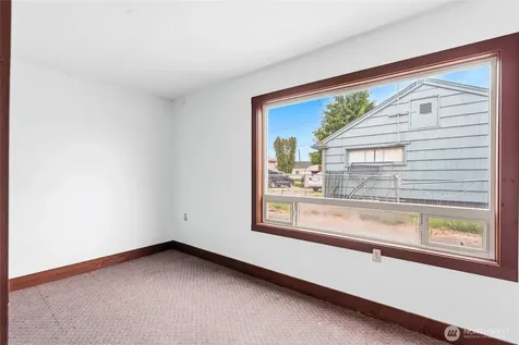 529 Shattuck Avenue S Renton WA 98057